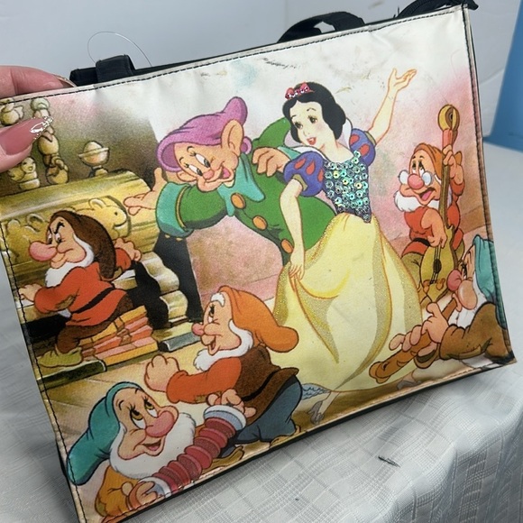 Snow White and the Seven Dwarfs Tote Bag - Picture 6 of 10